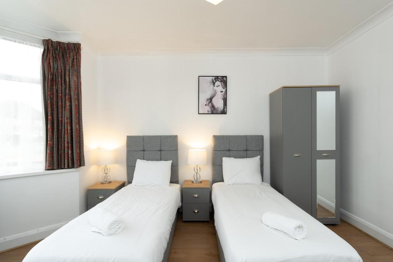 Holiday home Daventry House *